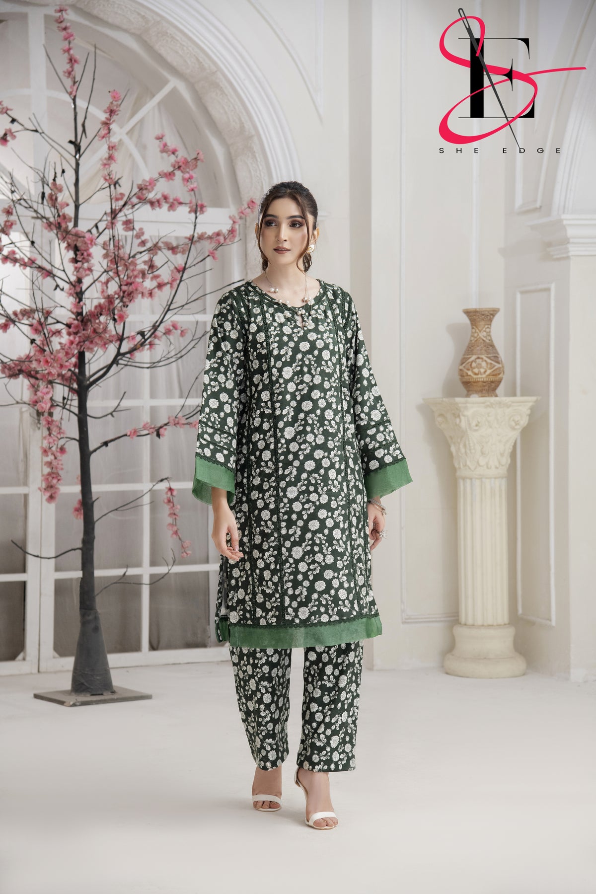 Soft Courtrai Digital Print Suit Two Pc