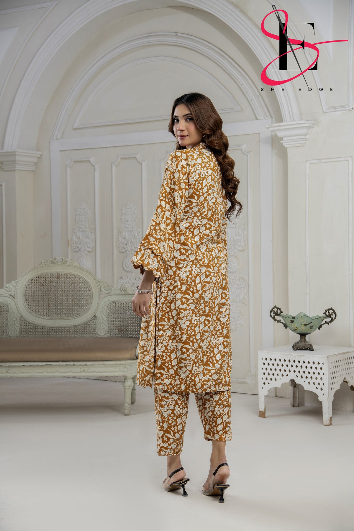 Soft Courtrai Digital Print Suit Two Pc