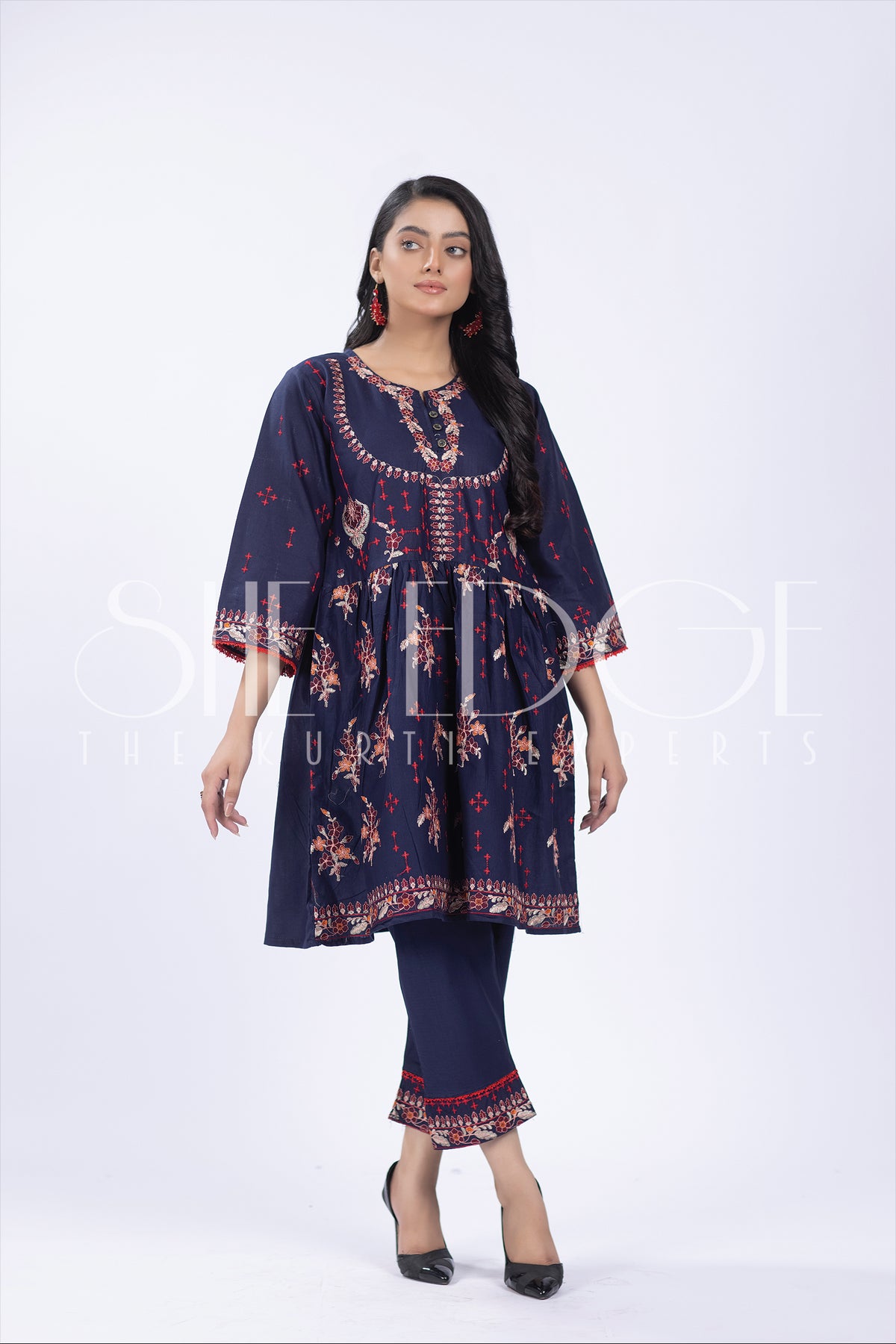 Embroidered Cotton Lawn Suit -  Summers 2022