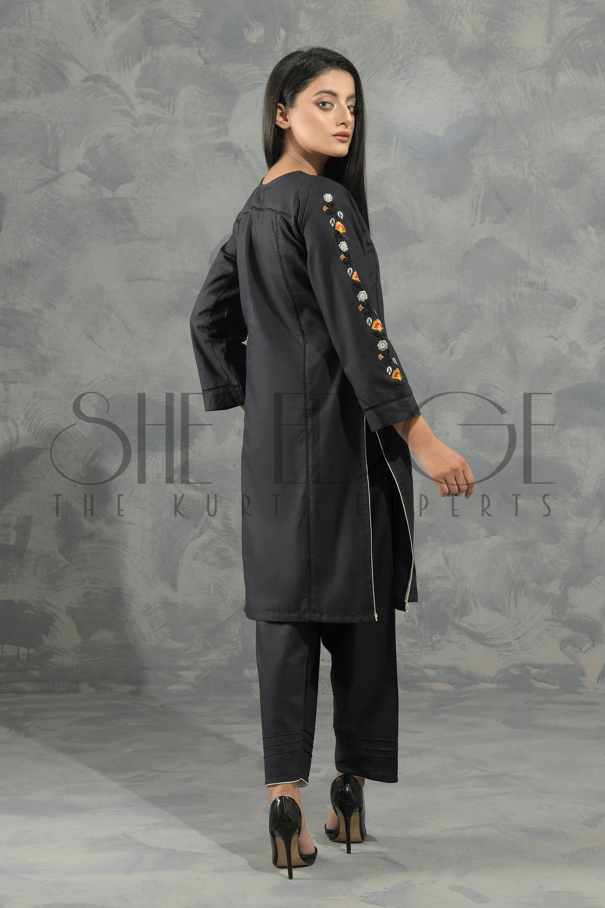 2pc Embroidered Khaddar Suit -  Winters 2022